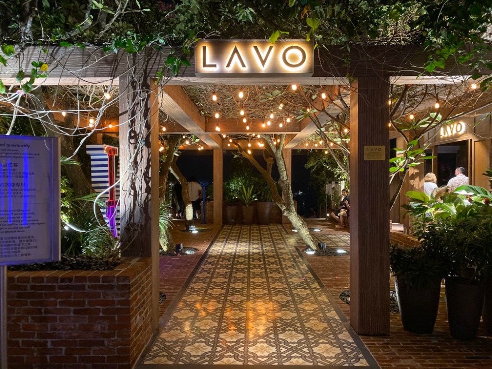 7D59E87C-47BF-46F3-A94A-E9511A1651BC_1_105_c