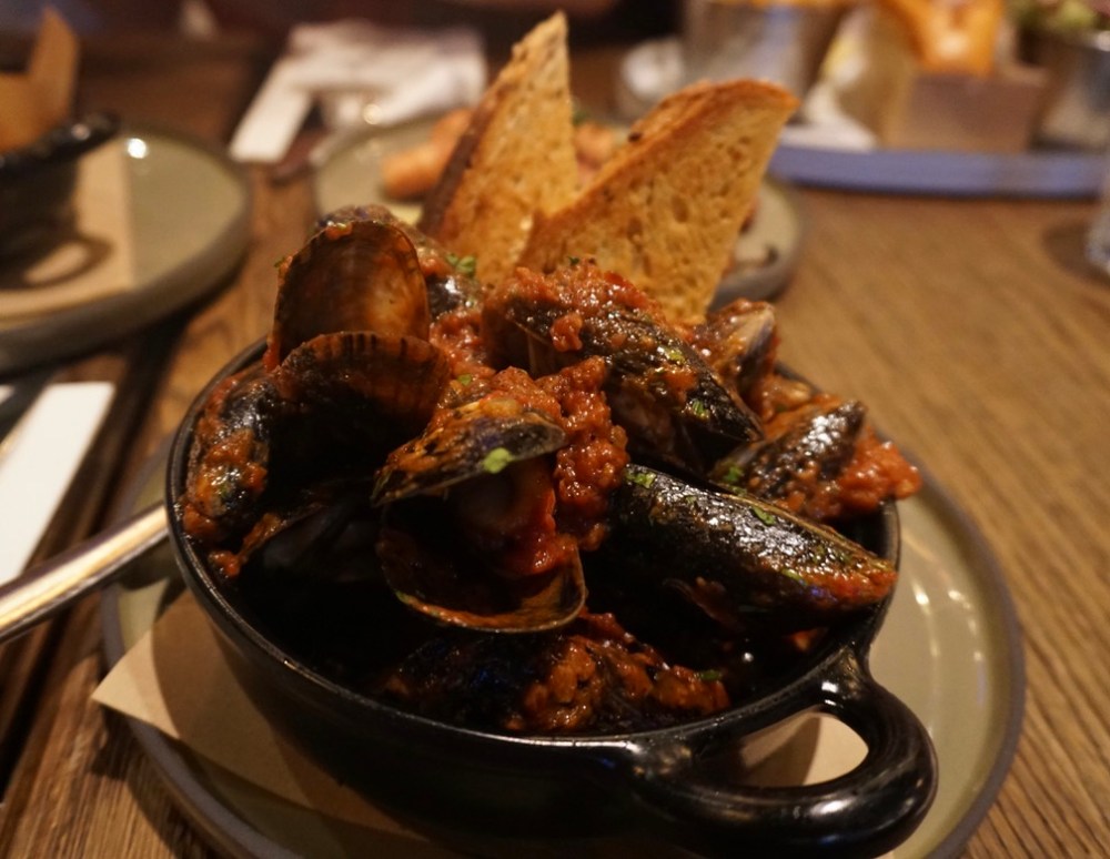 C765A8AE-D790-4706-8BD0-9986866A4B51_1_105_c