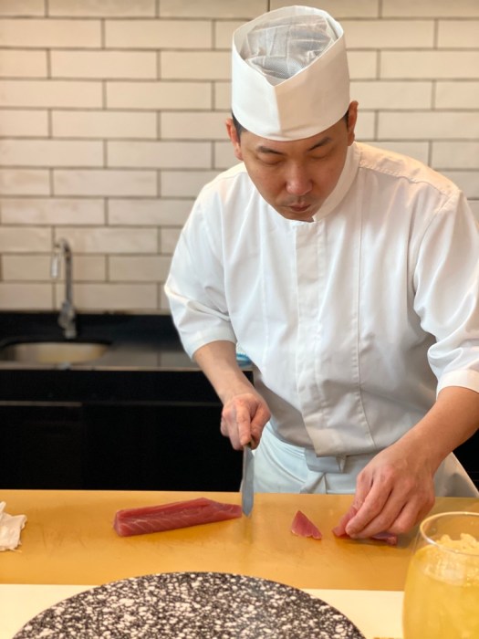 A5789801-836B-4782-9AA8-530AB21D656E_1_105_c