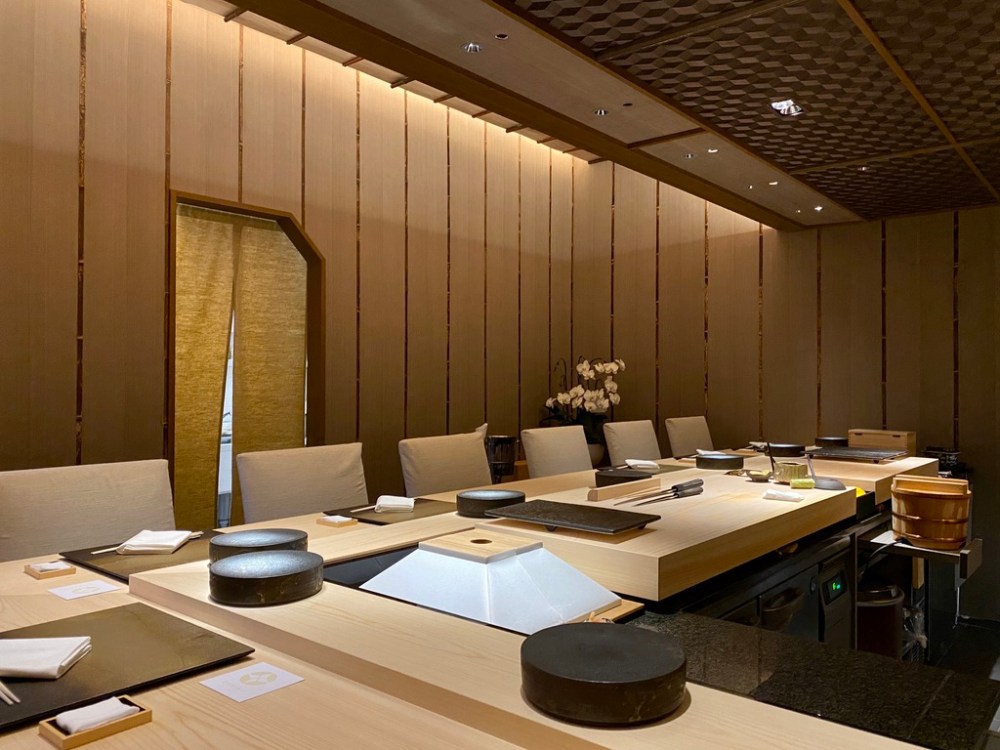 26F05E6F-987C-412B-8D36-041569188E56_1_105_c