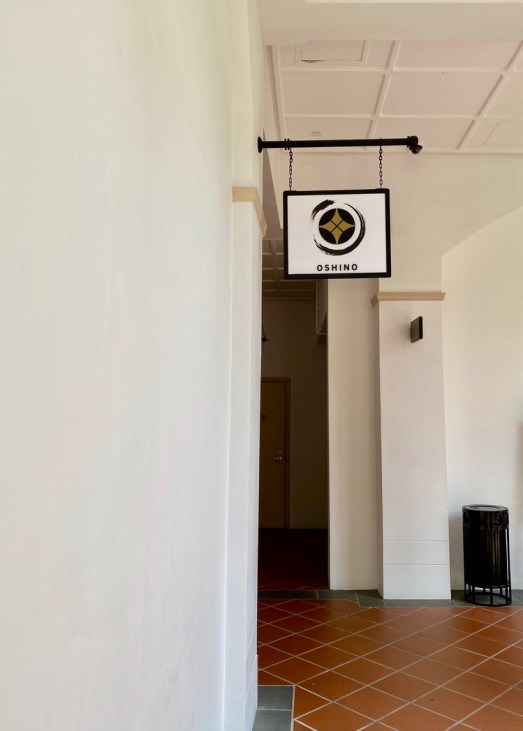 3C3B9F51-6C1F-4B10-AD81-718570BA6831_1_105_c