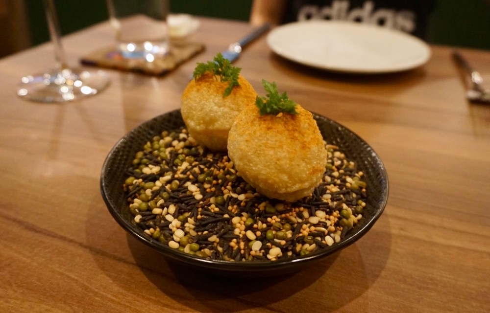 E0FA38E1-2AB7-4DDC-9CF8-FAF374A7EA71_1_105_c