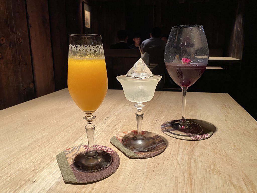 DD4207D2-BBA2-40A2-9E24-04C568A4176E_1_105_c