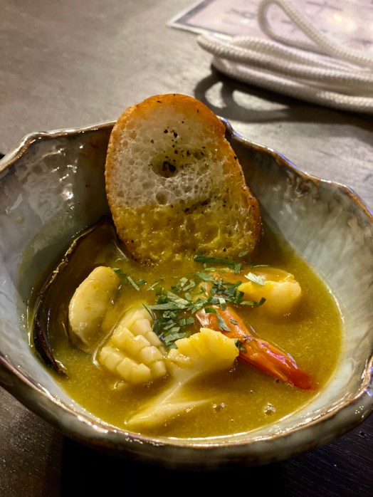 09C4EA65-11D2-44FD-A89C-B2E32F0247DC_1_105_c