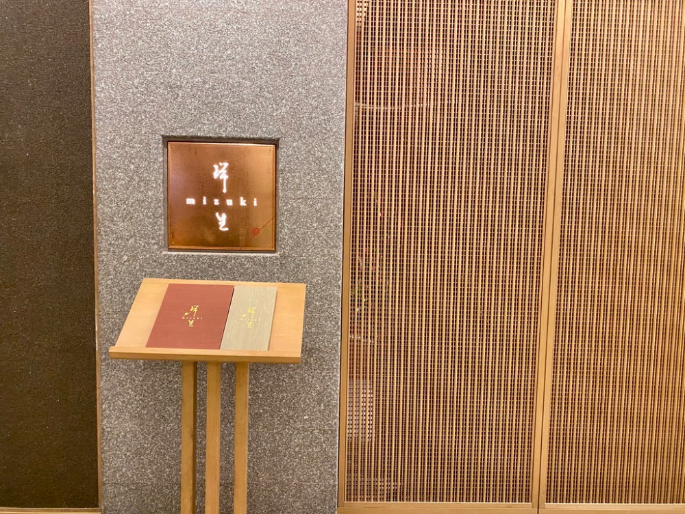 4FE898F3-D360-403B-A071-441503FCC918_1_105_c