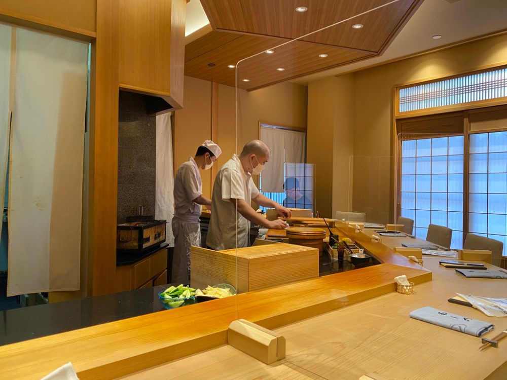 879262C5-D3C8-4746-8412-8BB7F754A9EA_1_105_c