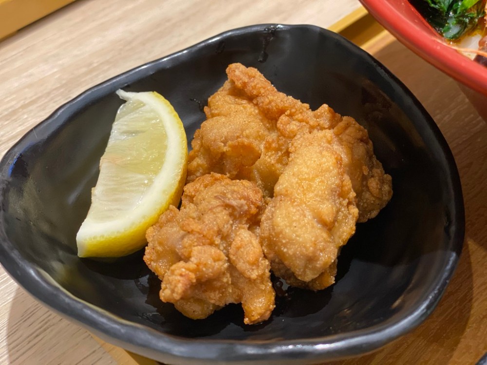 9929FF9F-73FE-48CE-B32D-0C263690DF34_1_105_c