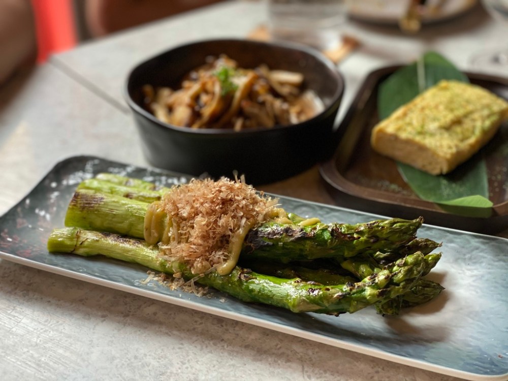 200E22B4-988E-4D44-8856-EDC5F5C26E5C_1_105_c