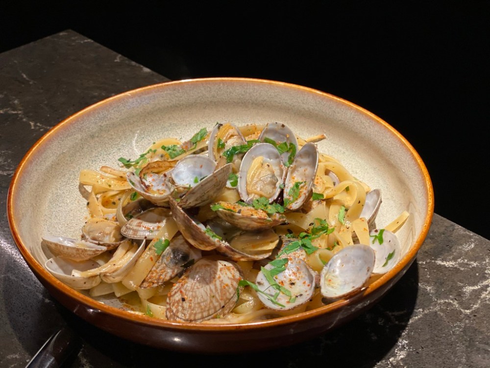 26F74777-EF78-4CD4-B0A1-99DCF4047BF4_1_105_c