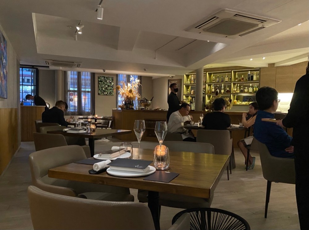 AD170D67-EE2D-48D5-9083-5A2A7D598615_1_105_c