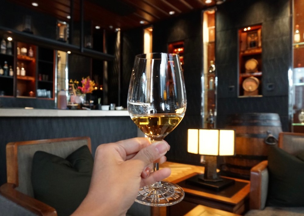 42EA0546-E8A6-4EFD-8096-A5250D591DB2_1_105_c