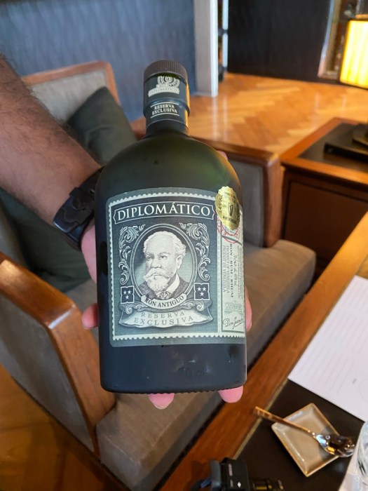 DCCB940A-8845-4962-BDB2-7D88BDF7B033_1_105_c