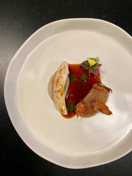 4A4B19FD-51EA-4C4B-9579-0C1798D97E11_1_105_c