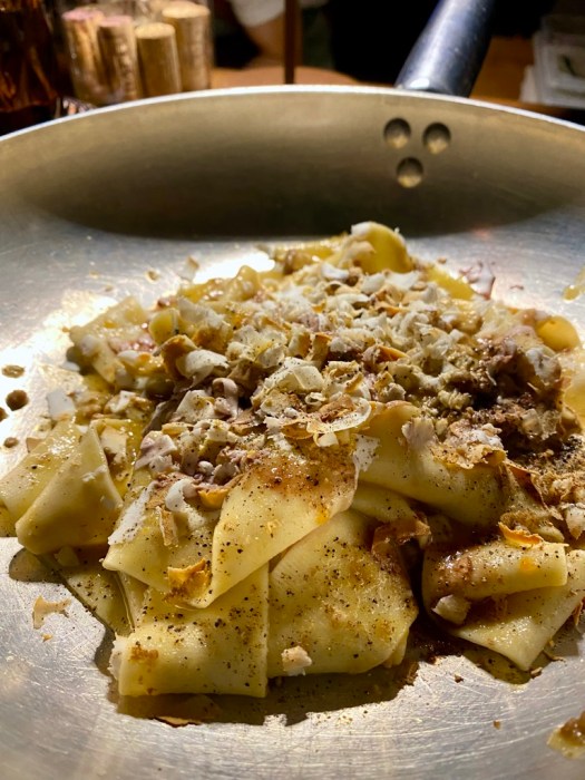 AEFFEBF7-4036-4385-9B7D-B76C50D06384_1_105_c