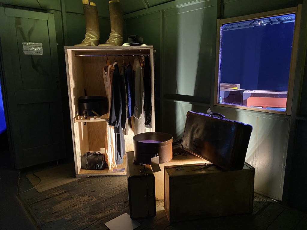 C0FA3273-A1CF-4DE0-A8BD-FDAC4EAD16A5_1_105_c