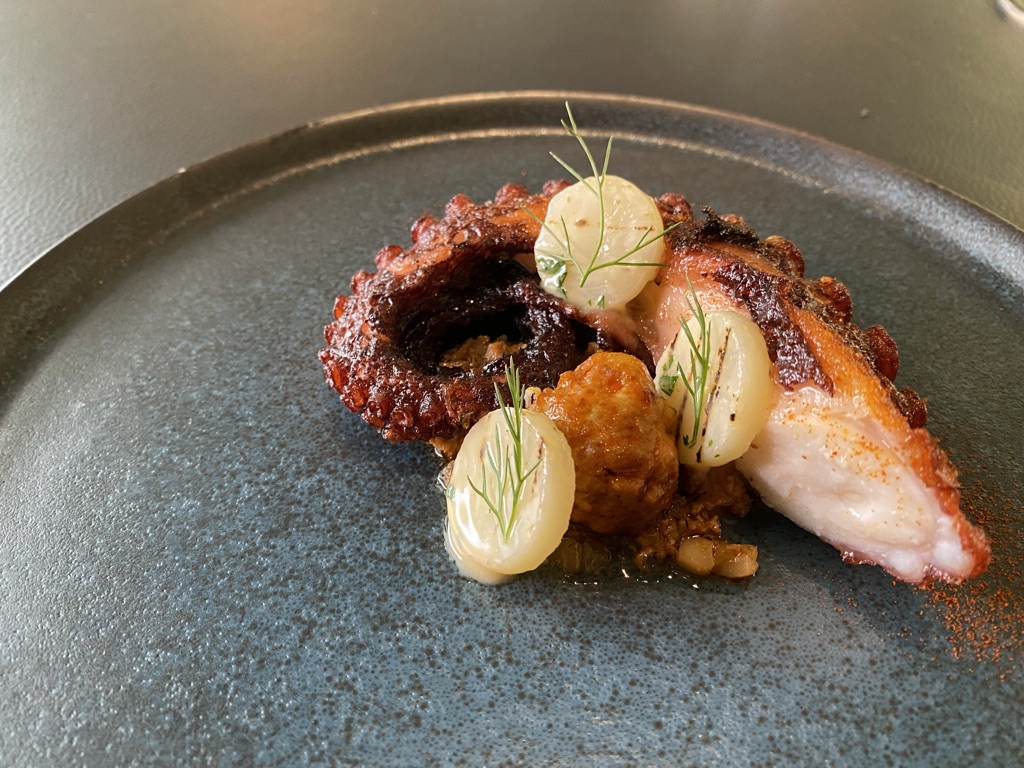 3C5F855E-4007-4AE2-8809-B3E6A32861DF_1_105_c