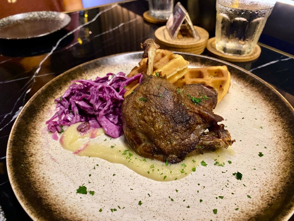 C36A10E4-4917-4503-9B56-33BCAA3BEA31_1_105_c