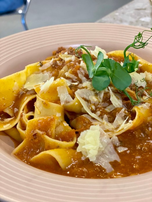 1AB68E6C-D305-400B-BC75-A986EBE75209_1_105_c