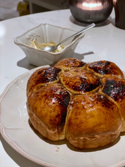 7804266F-B701-4FC1-A9D1-04D4DEEF7912_1_105_c