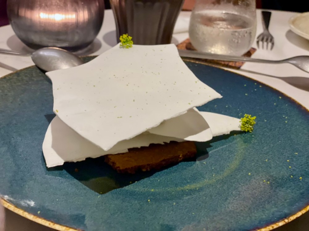 E64F7406-95CC-4601-81F5-D359F4F9CBD5_1_105_c