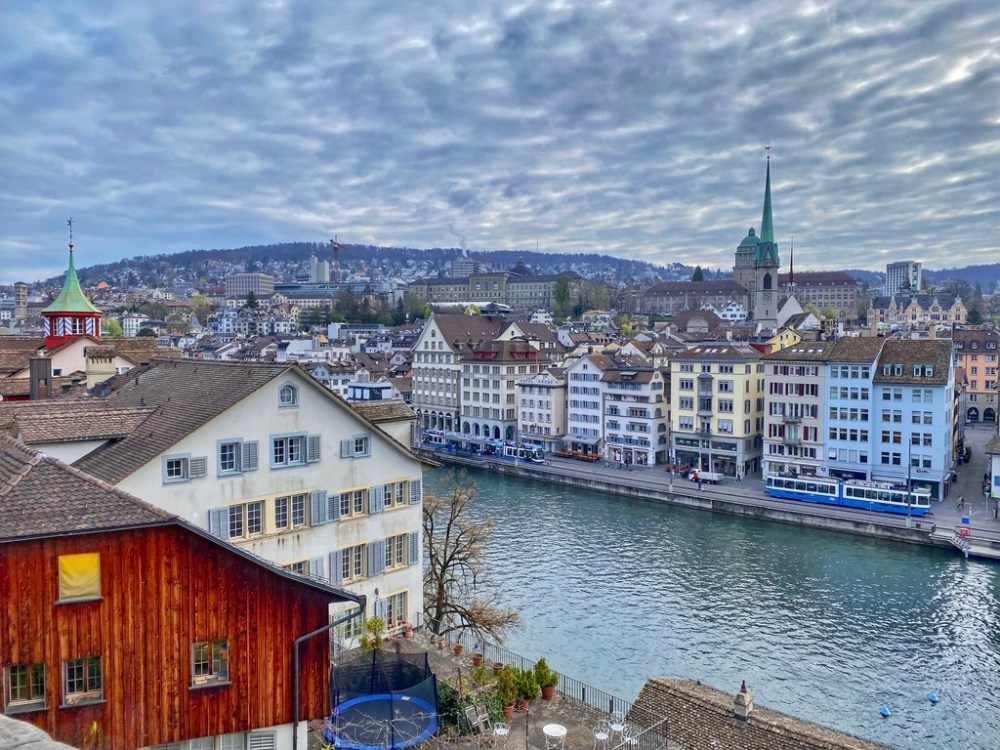 4050BBA1-7848-486B-B379-8826E90B4D77_1_105_c