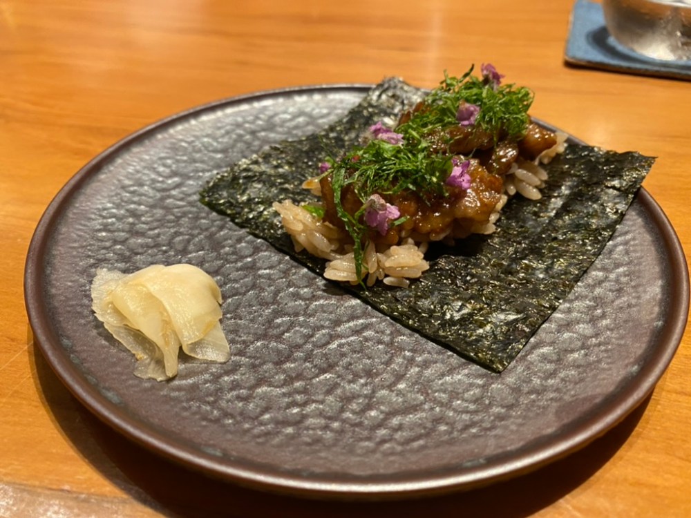 B0F0A8AE-1658-4288-B1B5-83907D364083_1_105_c