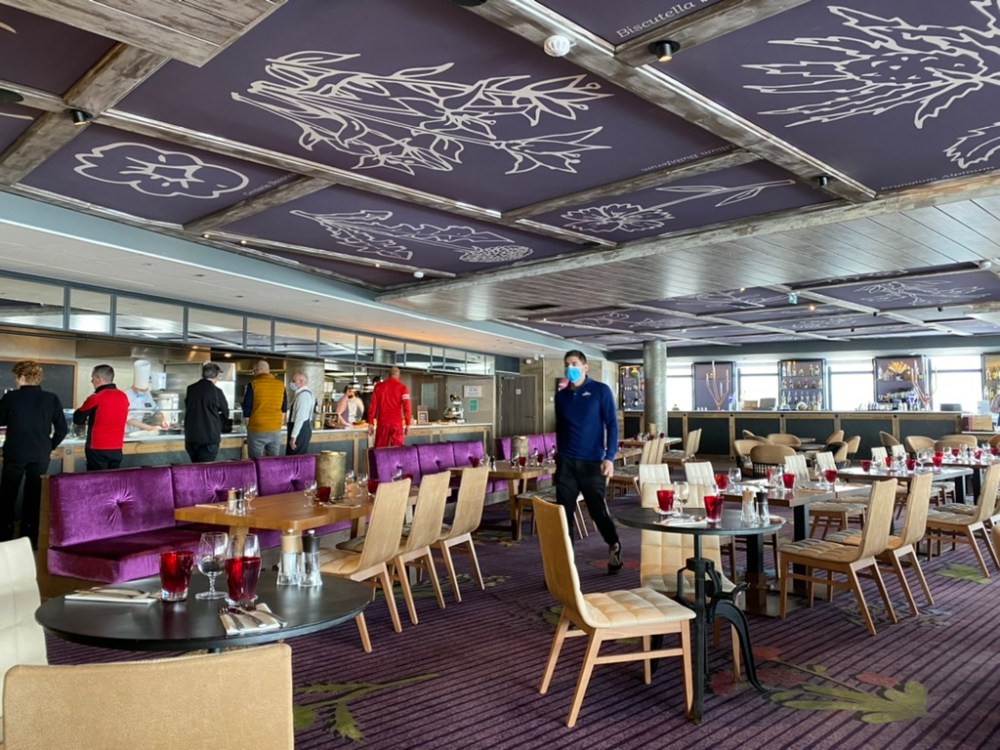 D4E82817-76C4-4DA8-92DB-549038F3246B_1_105_c