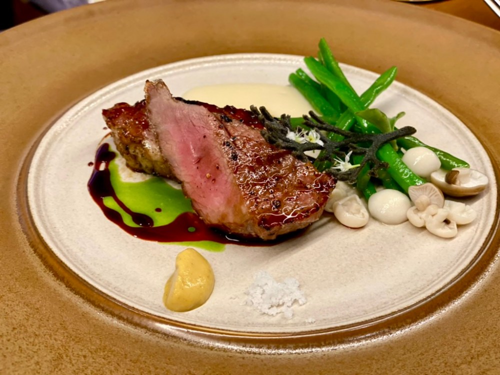 EFF23208-8860-4B98-BD2F-2D73BA7FB3B4_1_105_c