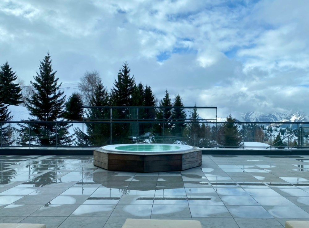 F31C8E9A-99A5-42A0-B50B-42937DE1F4F0_1_105_c