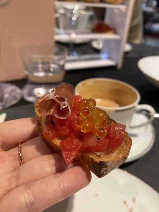 A7516838-CDDB-4D92-A0AE-9124A091E508_1_201_a