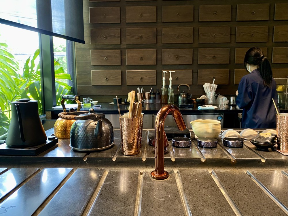 186A0B07-E32D-4F02-8A05-0A358A618FCA_1_201_a