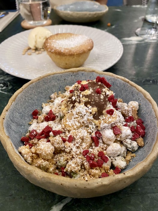 1DF43A2B-62F7-4ABB-88EC-7EF3411FEE15_1_201_a