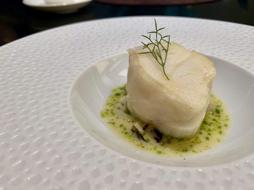 1FC10E81-F2F5-4ADE-B48E-BFA2EC38F18A_1_201_a