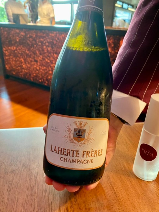 5CA287DD-486B-468E-B74E-9BF5D39B8C34_1_105_c