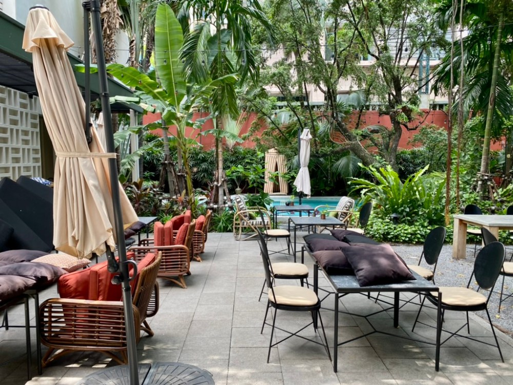 7C749A1D-105F-42CC-A067-F00FFF2A6B8E_1_105_c