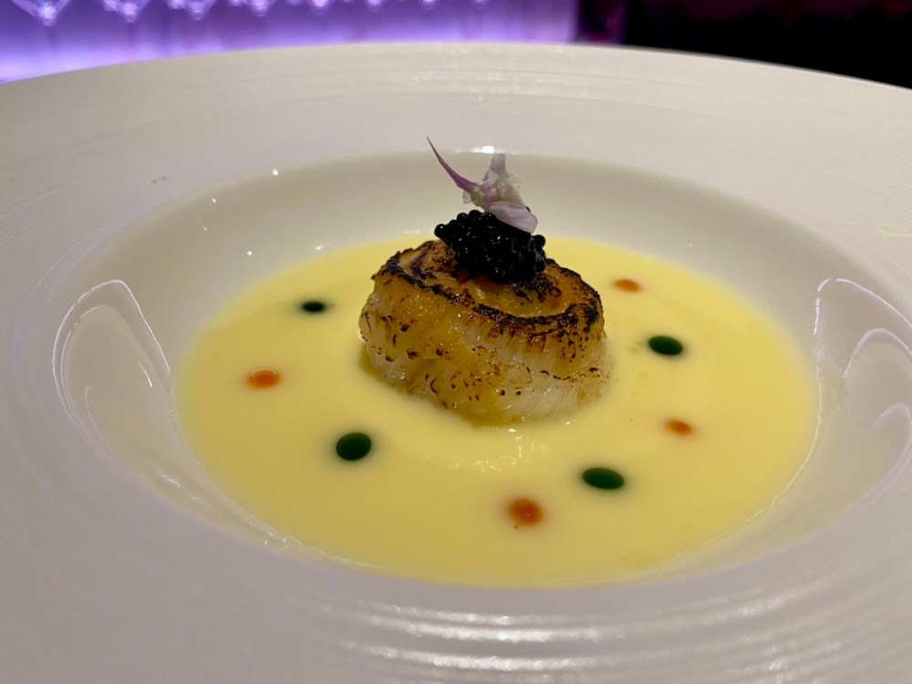 90731672-CD97-491E-AC2E-9577E27C61FA_1_105_c