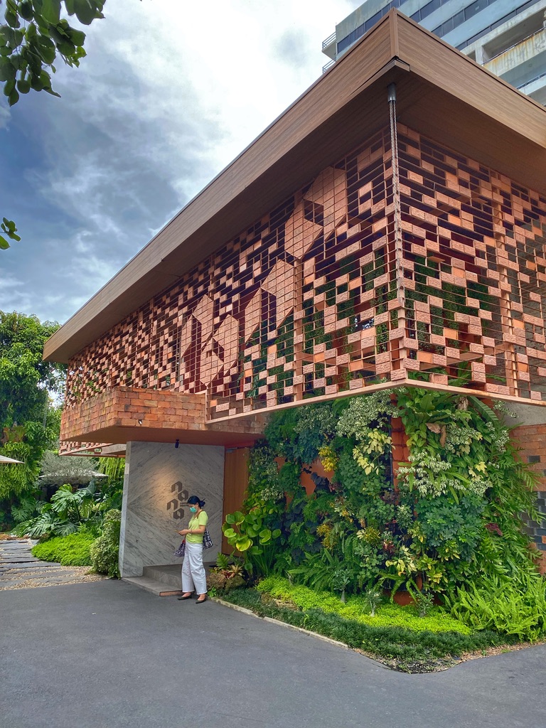 A4806EE5-2FB3-47F9-B798-F98939895F69_1_105_c