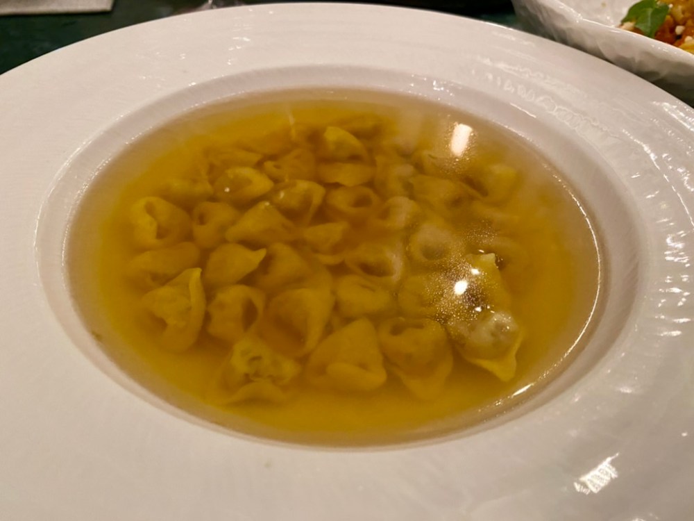 B5CACC13-3C81-4FCB-AB13-1A309CE43823_1_105_c