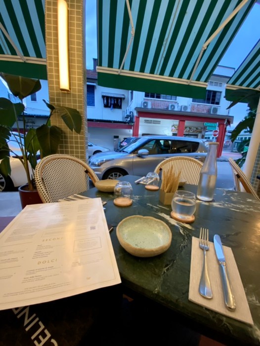 BFB0067C-0D33-4E52-A25F-0D820A064B9A_1_105_c