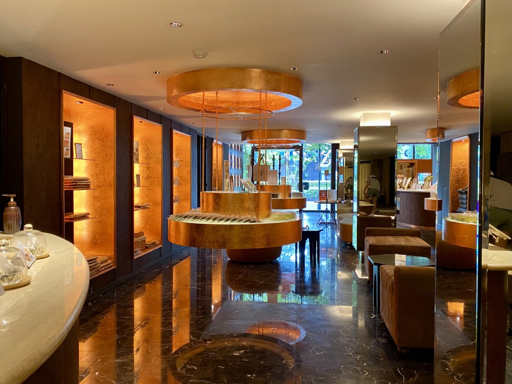 C63BA0A3-65E2-4AC2-97A3-FE48AD49A22C_1_201_a