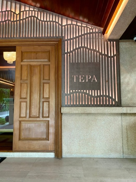 EE9BC40D-5273-4E41-A272-816E5D9E9FF8_1_105_c