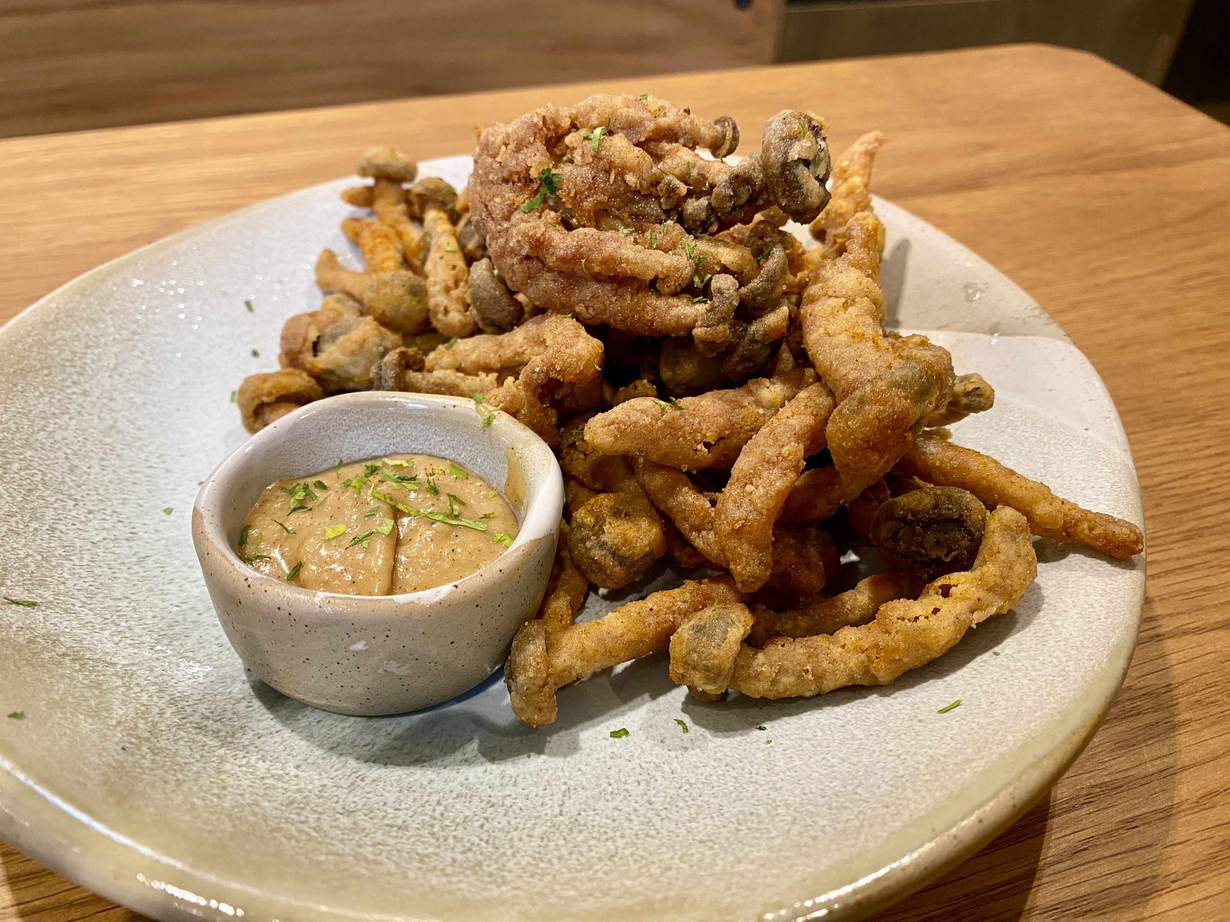 287904AC-E50C-4ED9-932E-9CB41E07E0EB_1_201_a