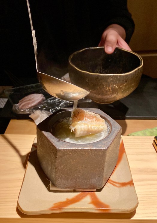 15B0FE48-36B7-4BEF-84E2-8A197E8E45C1_1_201_a