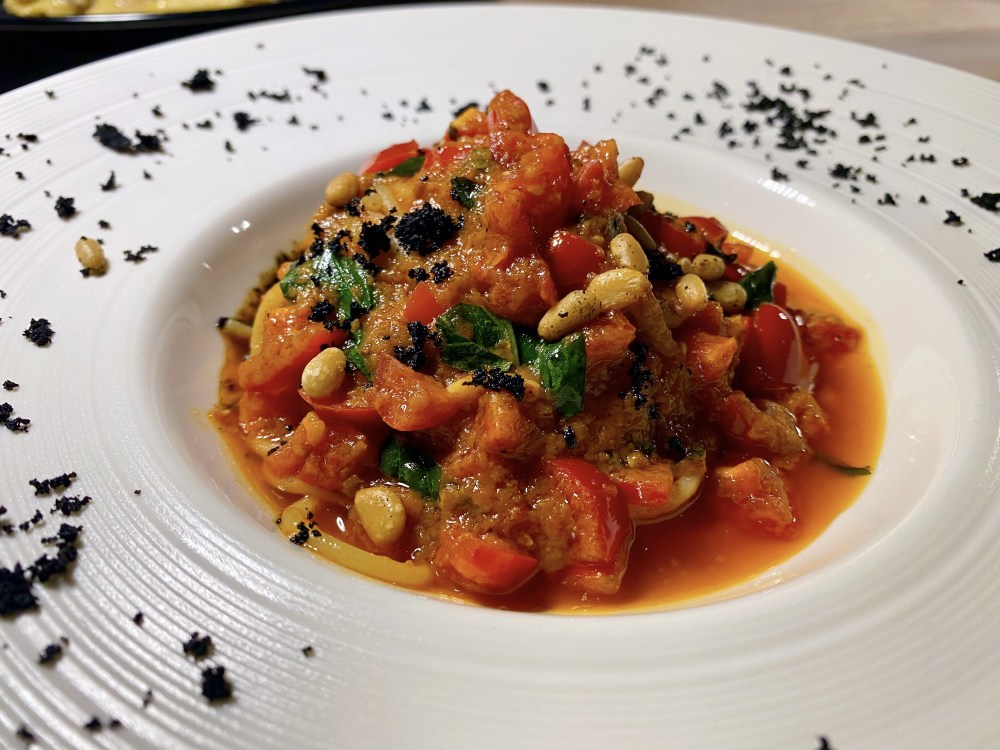 65FC02D8-6A95-4325-B135-D0A01B165B41_1_201_a