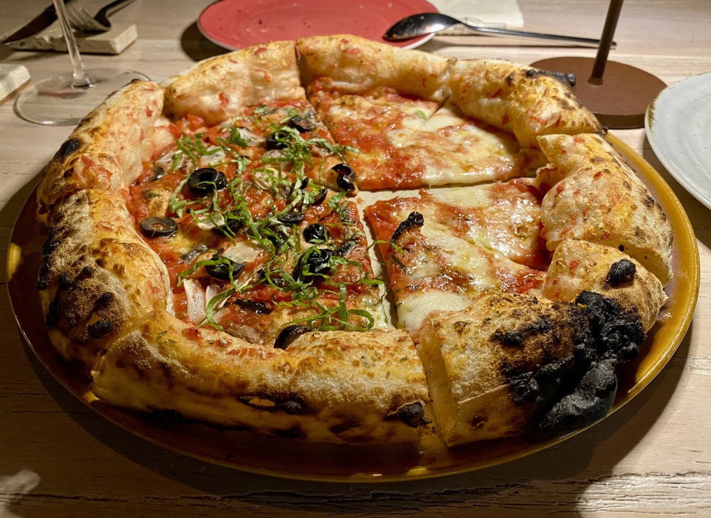 A088C99C-81BF-40C6-999F-112164321521_1_201_a