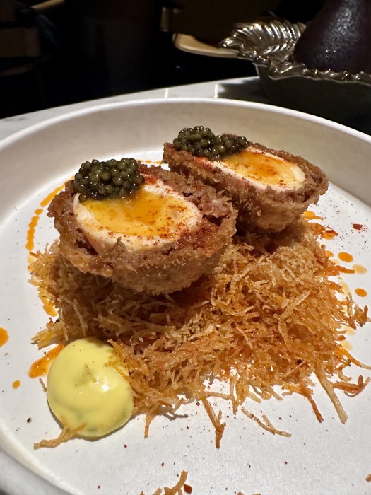 CA89D6F3-D37D-46DA-87F7-8C456FAC774E_1_201_a