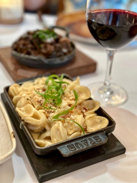 0DBBBC78-8FF0-43E8-9D02-9FF6BE499F88_1_105_c