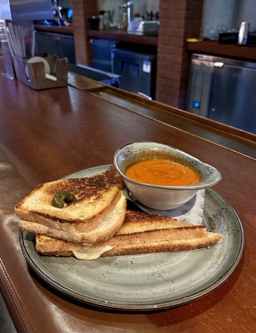 2ED177DF-52E7-4CDE-AEBC-E3B9731786B2_1_201_a