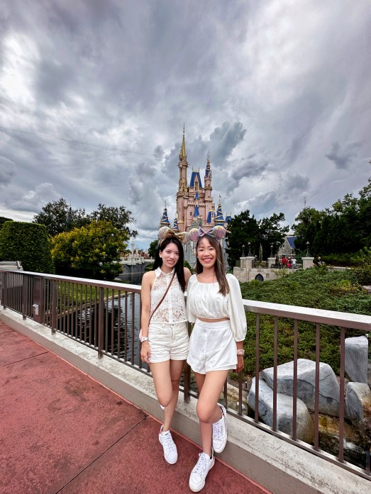 AAE5F5DE-F23D-4BA8-B50B-F9EA5877022F