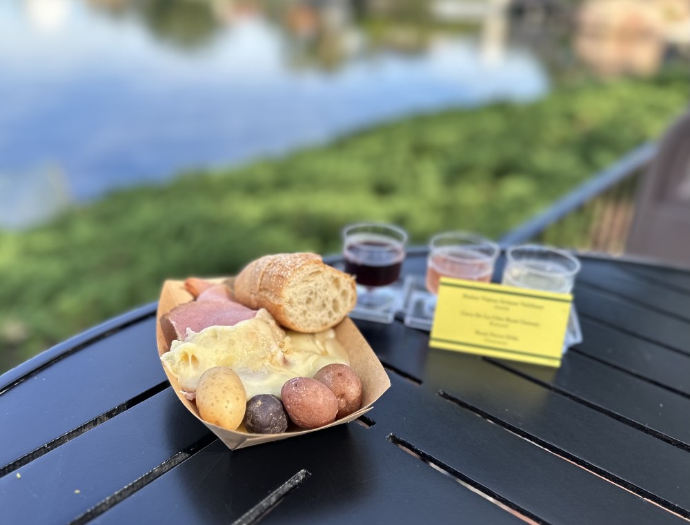 D092D963-B742-43D6-B4E8-DF3BD82A4814_1_201_a